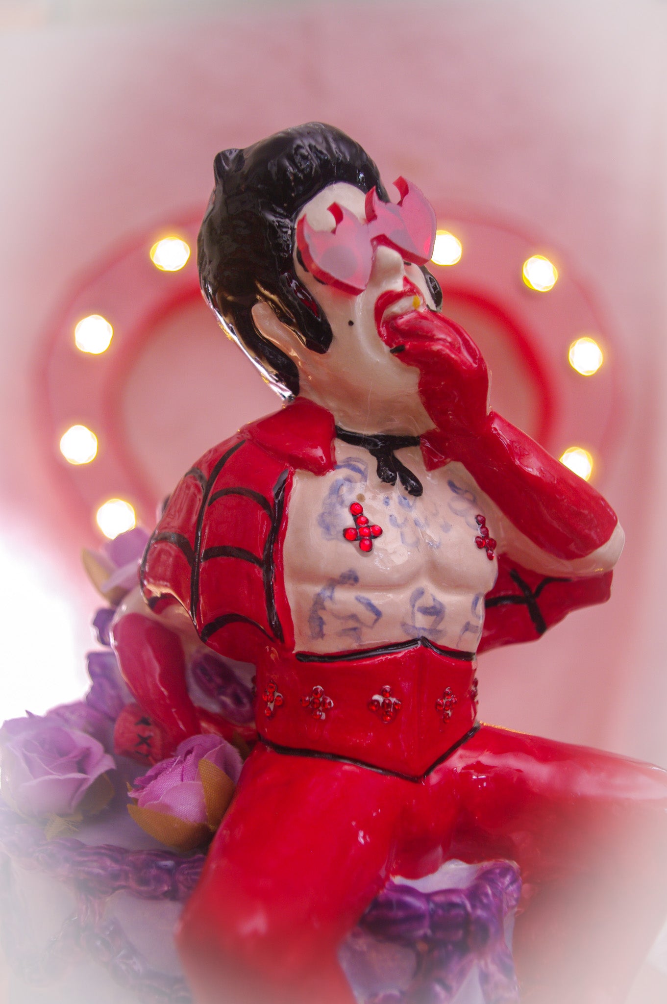 Hellvis Couple's Cocktail Mug - "Eat Me!" Purple cake with flowers