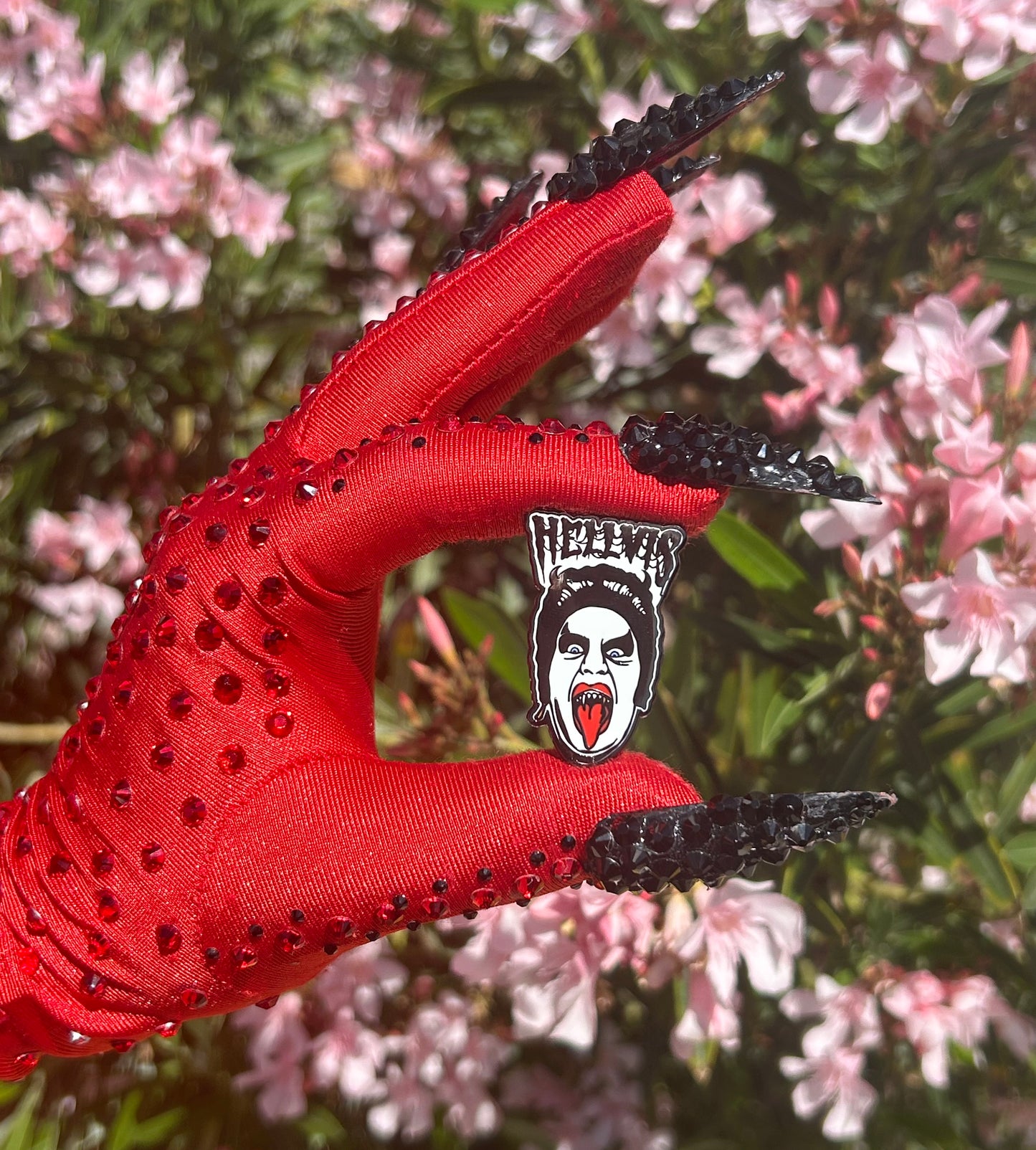 HELLVIS ENEMA-L PIN