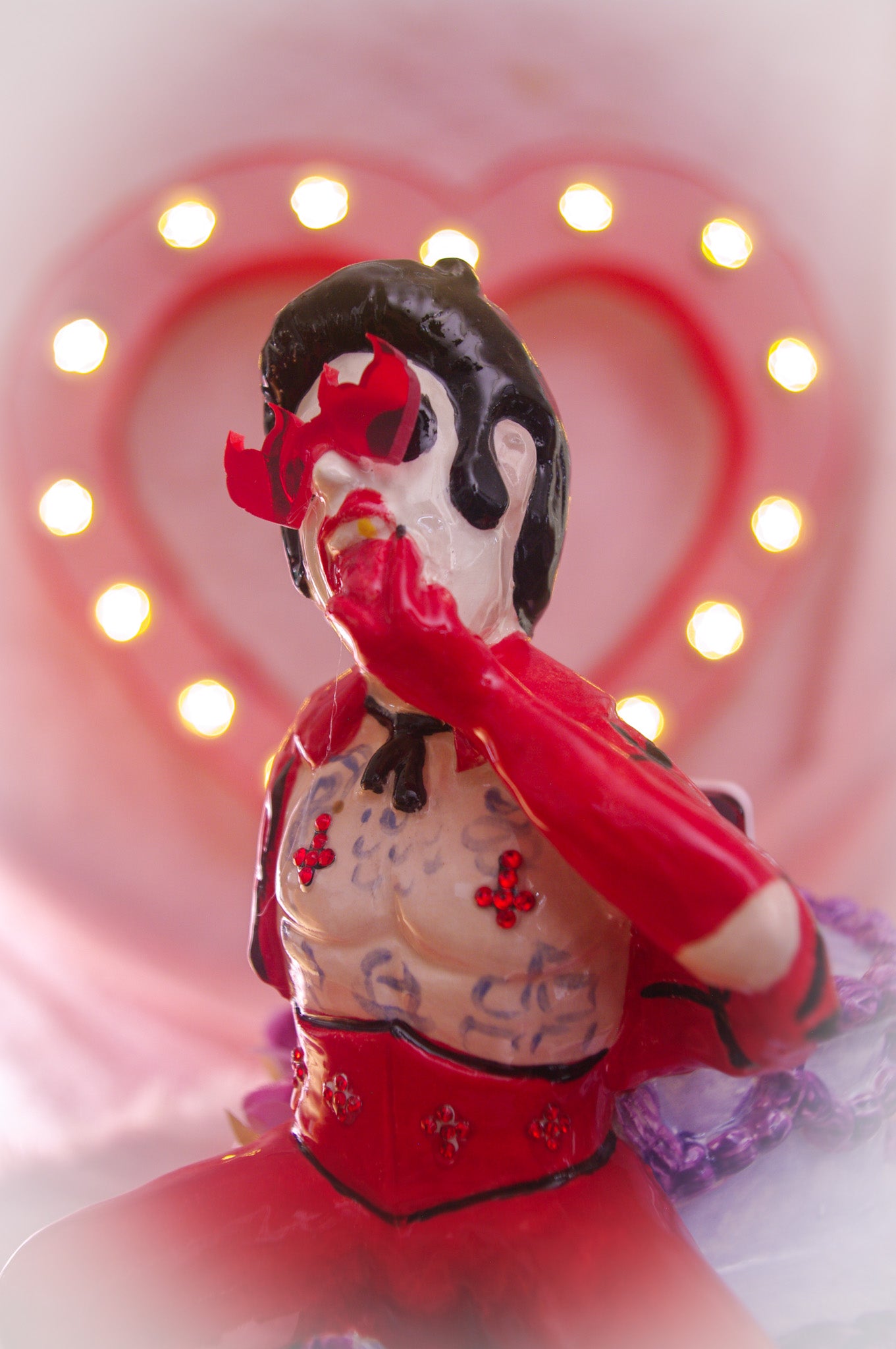 Hellvis Couple's Cocktail Mug - "Eat Me!" Purple cake with flowers